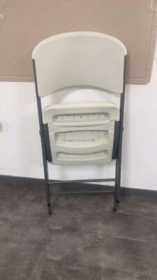 folding chairs manufacturer for weddings