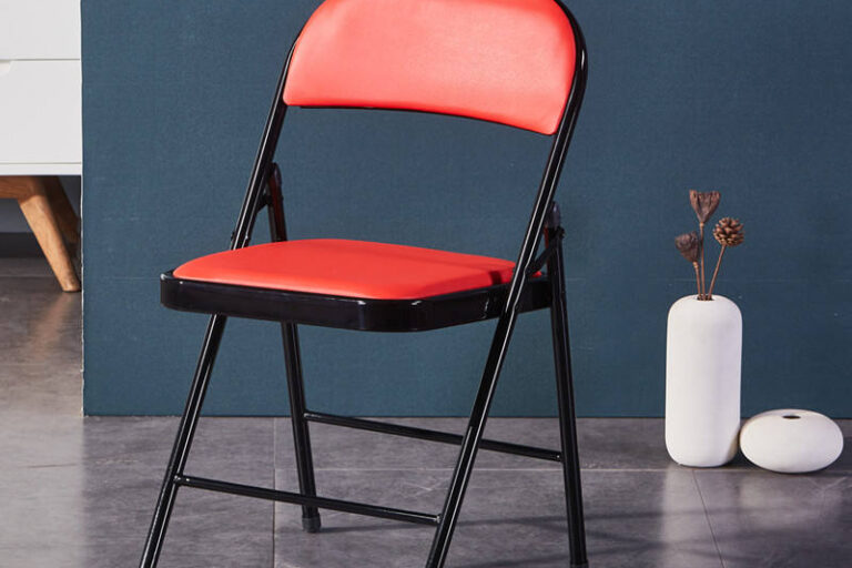 Wholesale metal folding chair with backrest