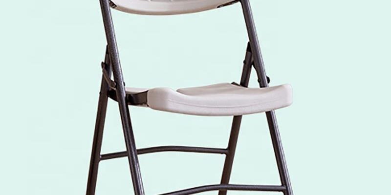 Modern Heavy-Duty HDPE Plastic Folding Chairs for Weddings (4) Heavy-Duty HDPE Plastic Folding Chairs